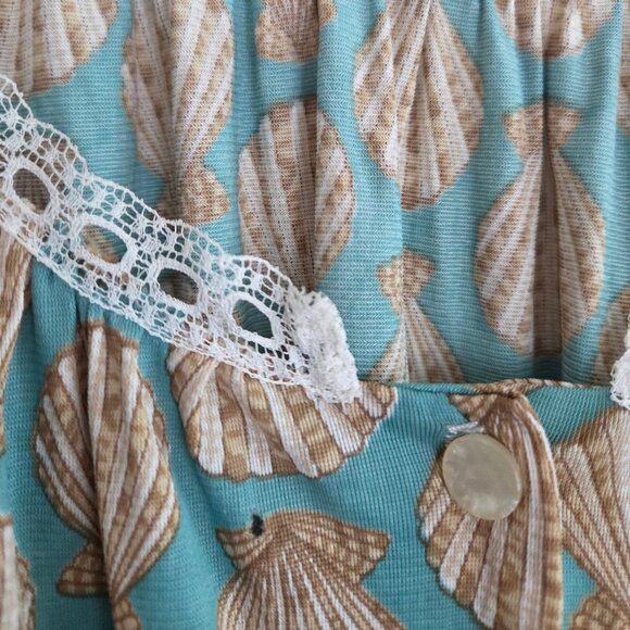 🐚 Vintage Seashell print Blouse – Coastal Boho Vibe - Picture 2 of 9